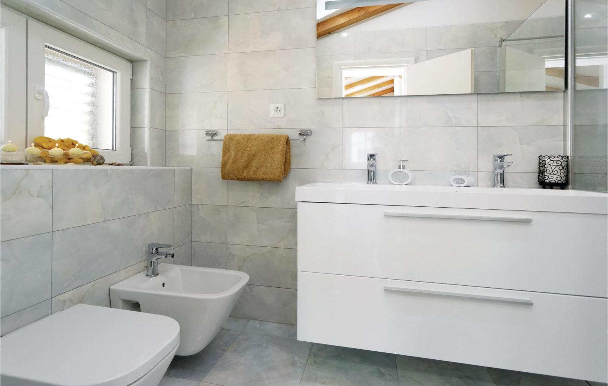 Lovely Home In Sibenik With Wifi Exterior foto