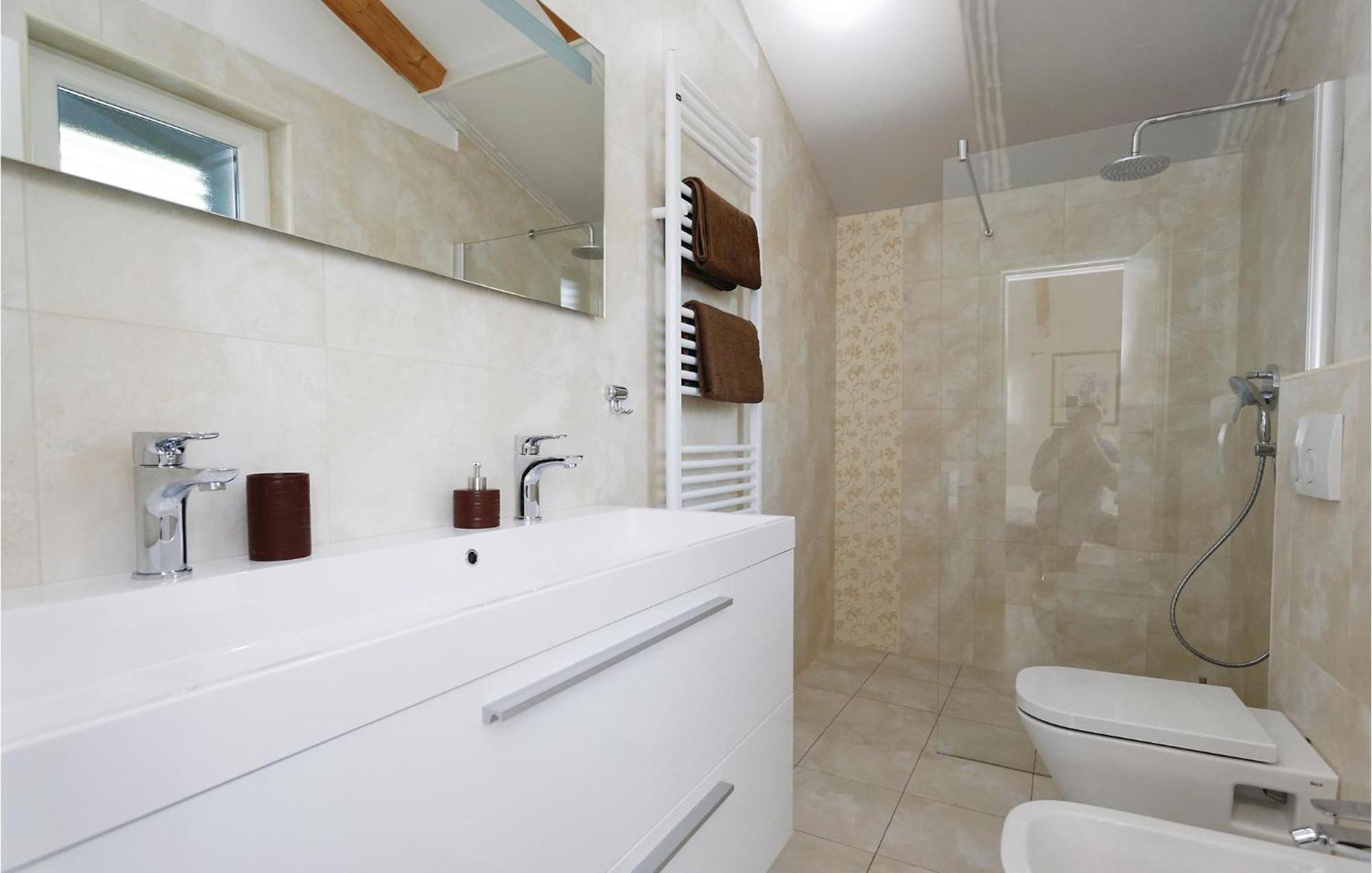 Lovely Home In Sibenik With Wifi Exterior foto