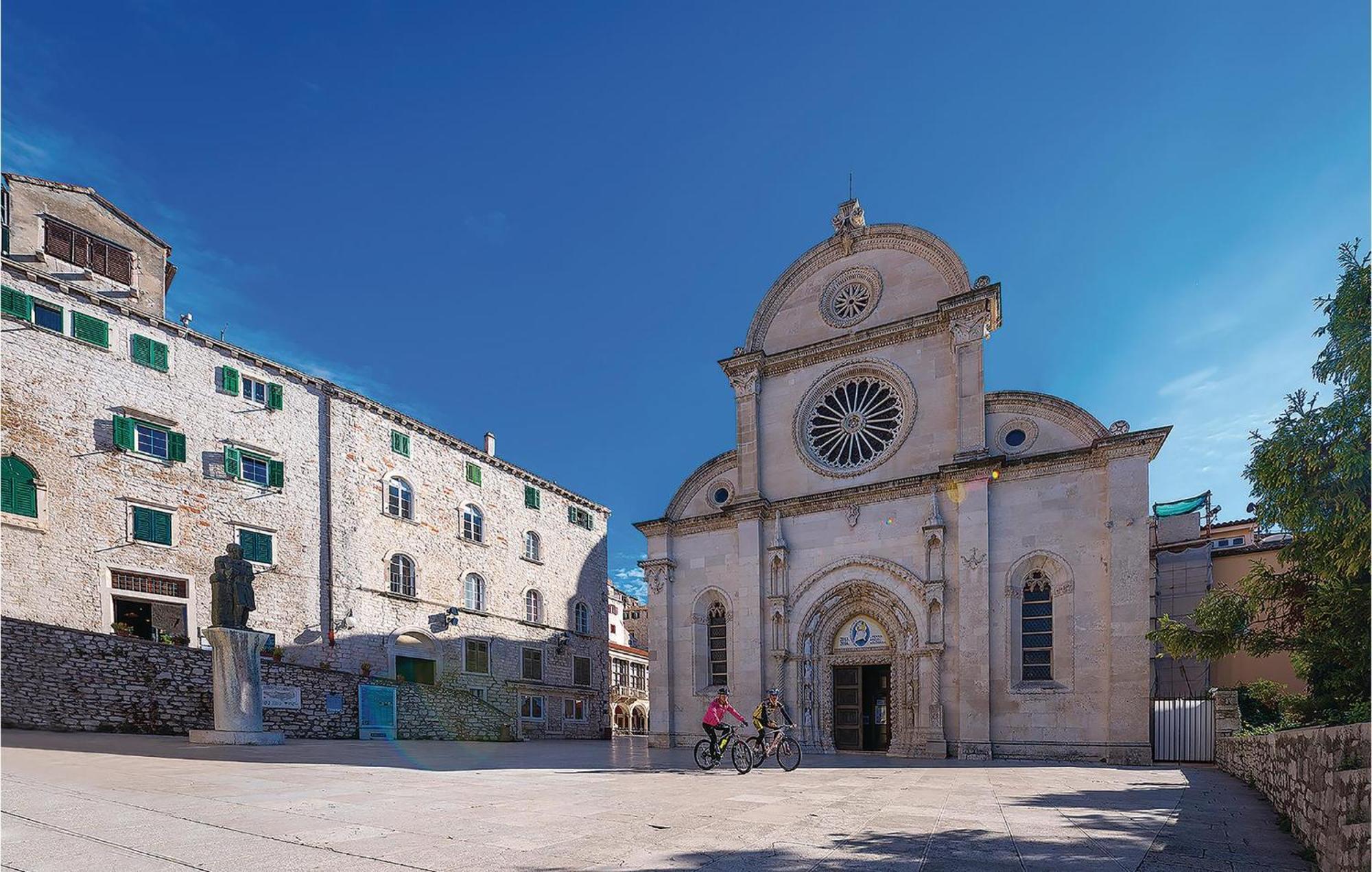 Lovely Home In Sibenik With Wifi Exterior foto
